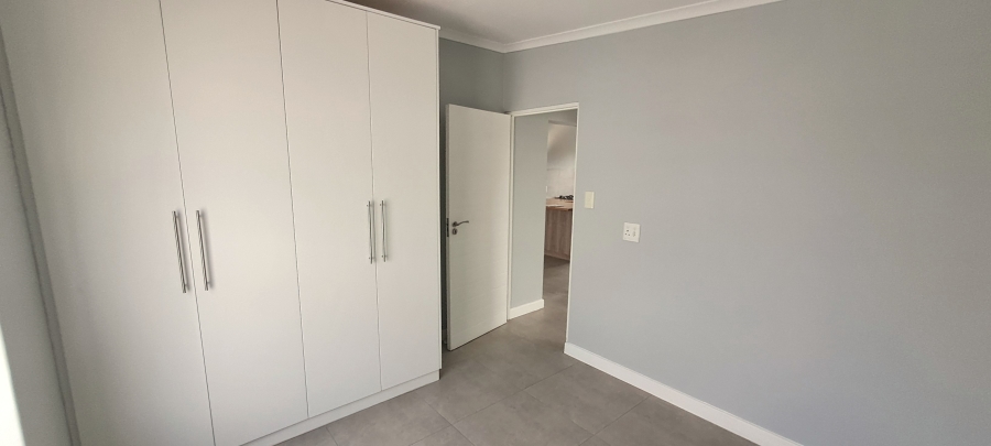 2 Bedroom Property for Sale in Laguna Hills Western Cape